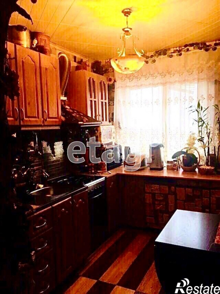 3-комн квартира Стальского, 9
