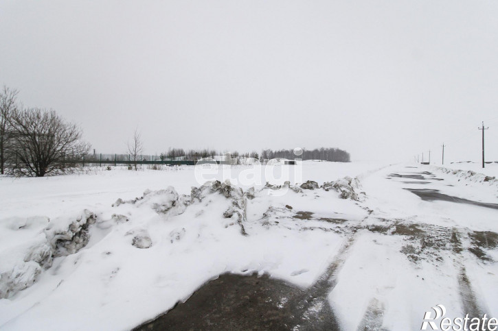 Земельный участок в 4 км. северо-западнее с.Горьковка и в 5 км. севернее ст.Подъем