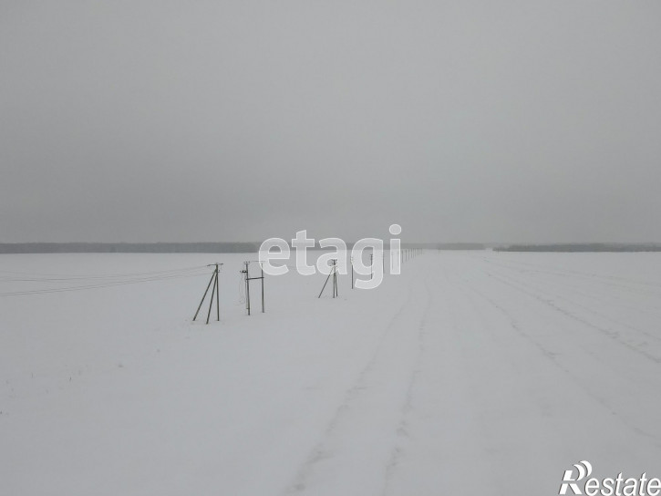Земельный участок в 4 км. северо-западнее с.Горьковка и в 5 км. севернее ст.Подъем