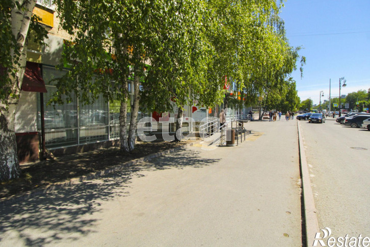 Торговое помещение Республики 163
