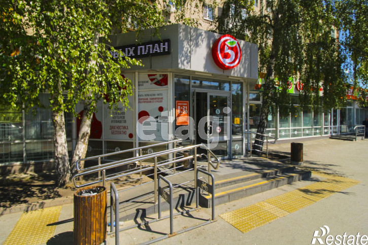 Торговое помещение Республики 163