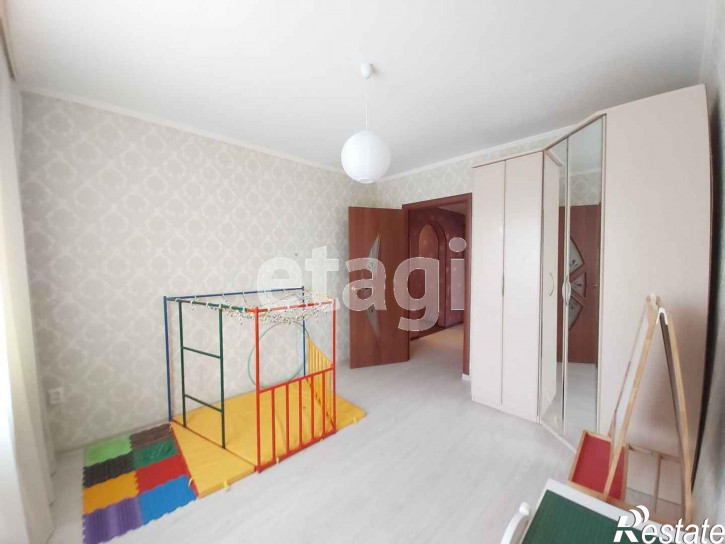 3-комн квартира Бурлаки, 12