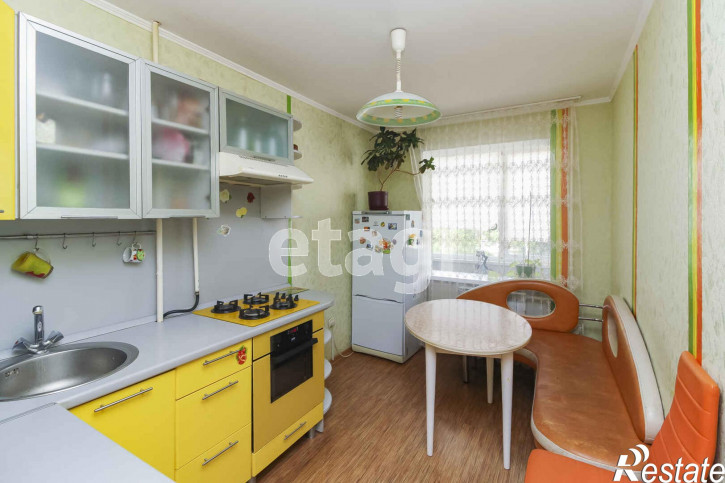 3-комн квартира Бурлаки, 12