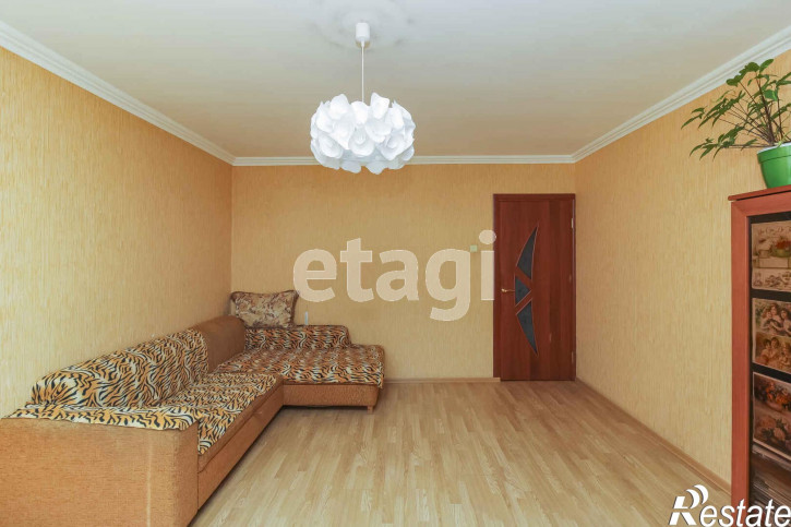 3-комн квартира Бурлаки, 12
