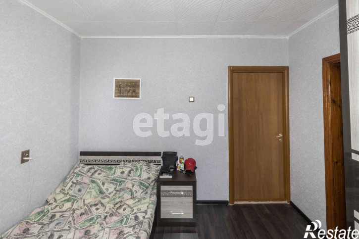 5-комн квартира Школьная, 11