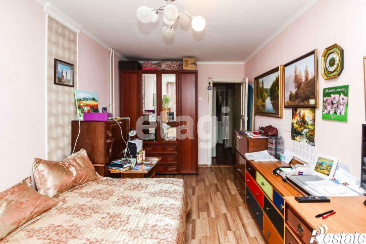 2-комн квартира Мельникайте, 50а