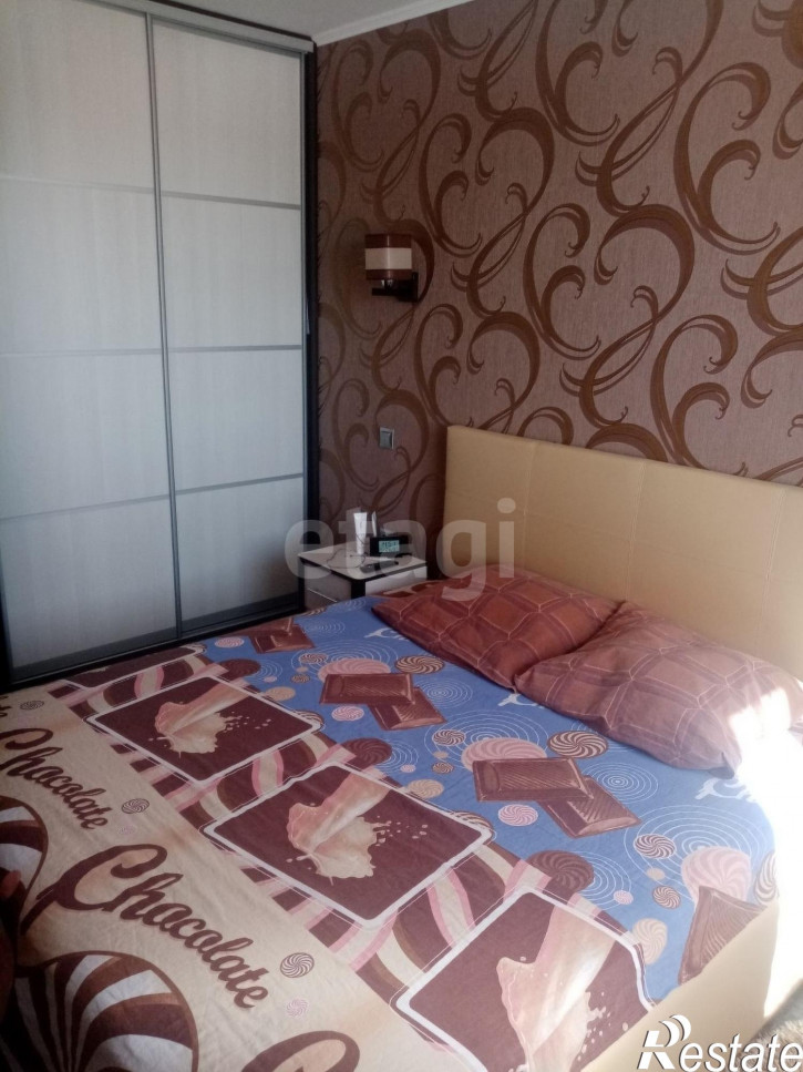 2-комн квартира Строителей, 11