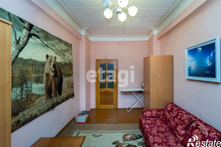 3-комн квартира Мира, 35