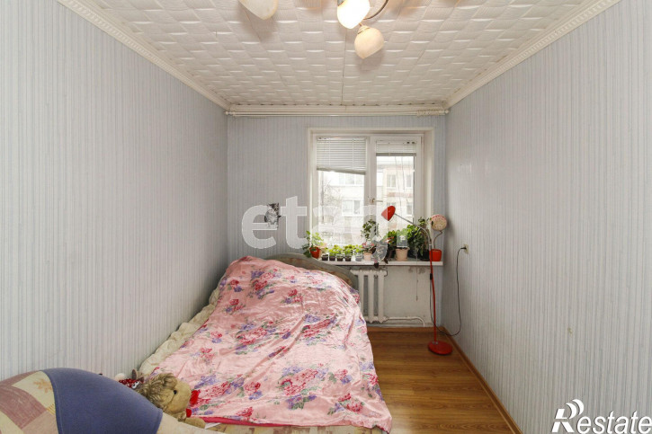 4-комн квартира Школьная, 14