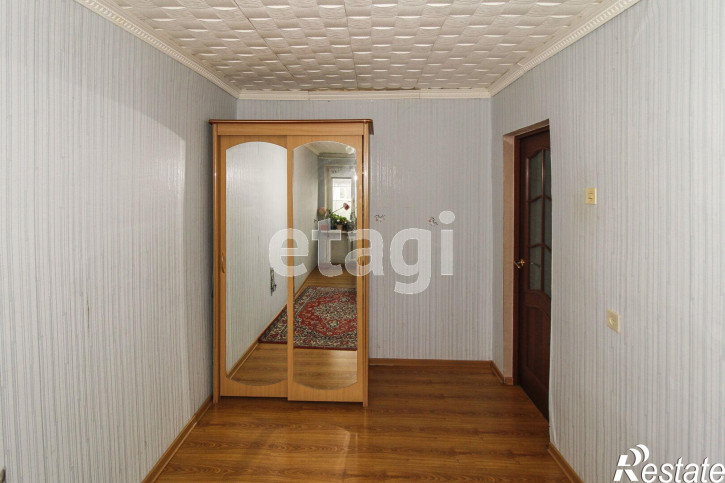 4-комн квартира Школьная, 14