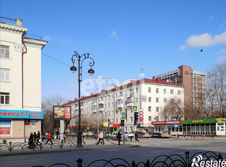 2-комн квартира Орджоникидзе, 51