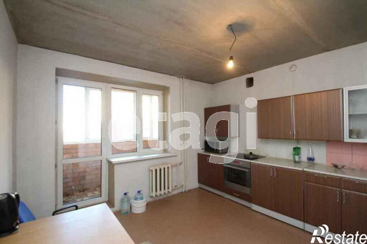 3-комн квартира Депутатская, 80/2