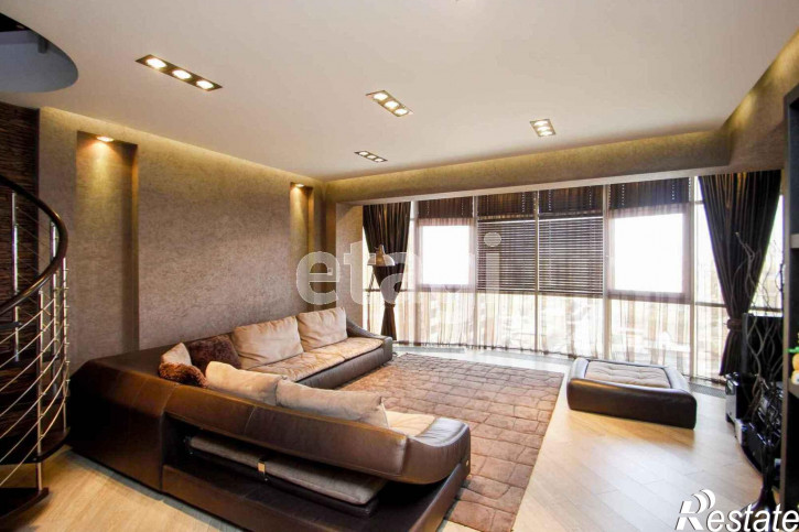 3-комн квартира Герцена, 55