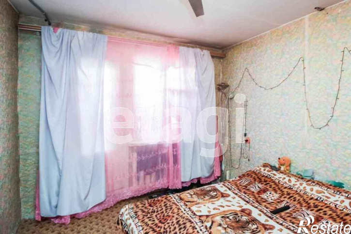 3-комн квартира Таймырская, 70