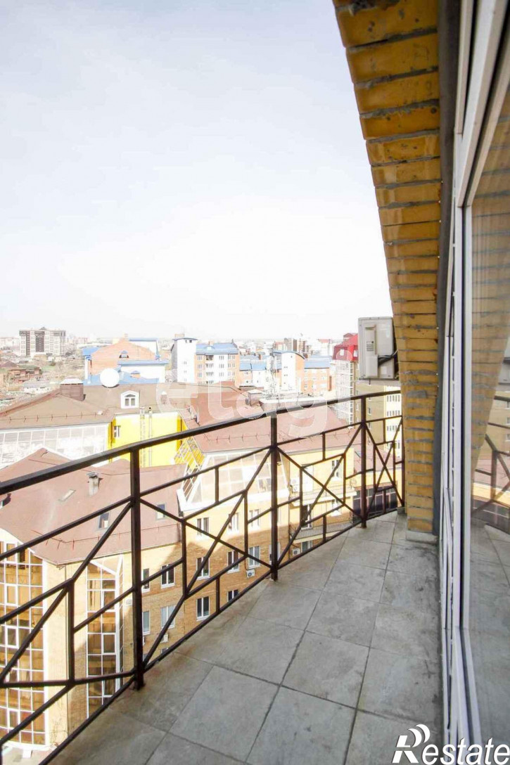 3-комн квартира Герцена, 55