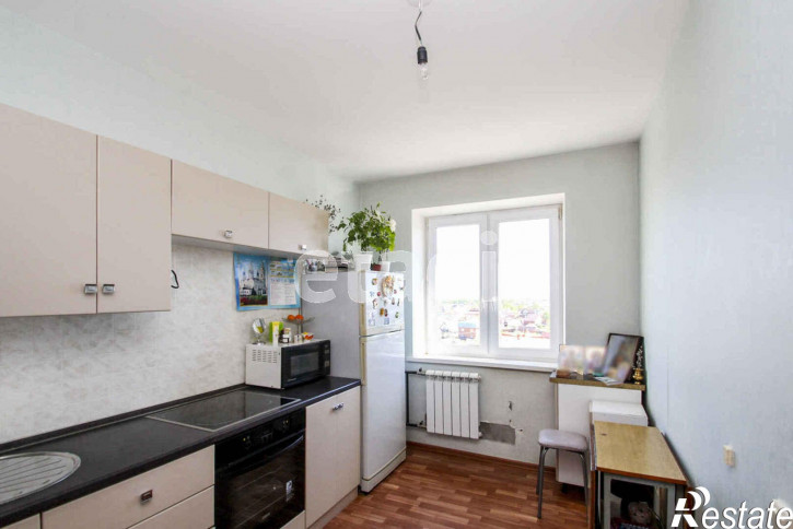 2-комн квартира Западносибирская, 22