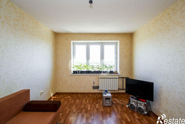 2-комн квартира Западносибирская, 22