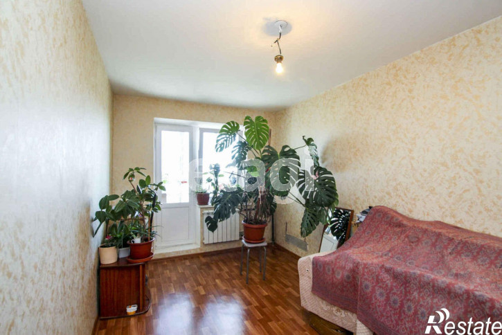 2-комн квартира Западносибирская, 22