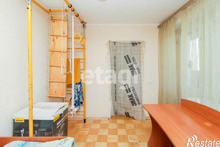 4-комн квартира Профсоюзная, 32