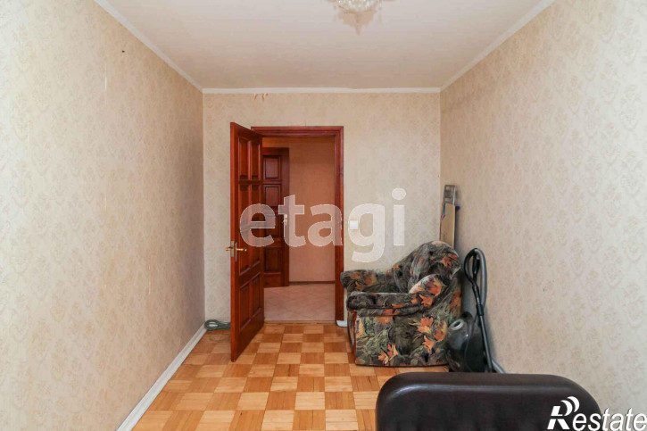 4-комн квартира Профсоюзная, 32