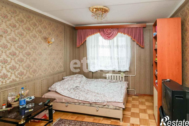 4-комн квартира Профсоюзная, 32