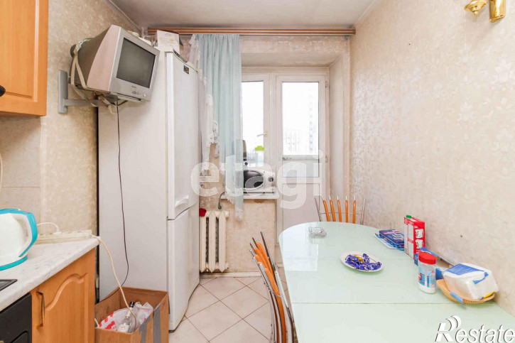 4-комн квартира Профсоюзная, 32