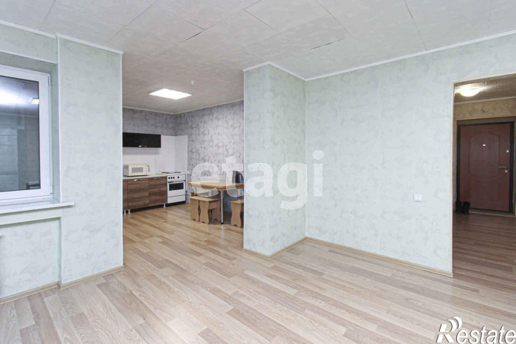 2-комн квартира Монтажников, 19/1