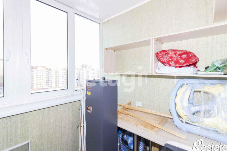 3-комн квартира Народная, 8