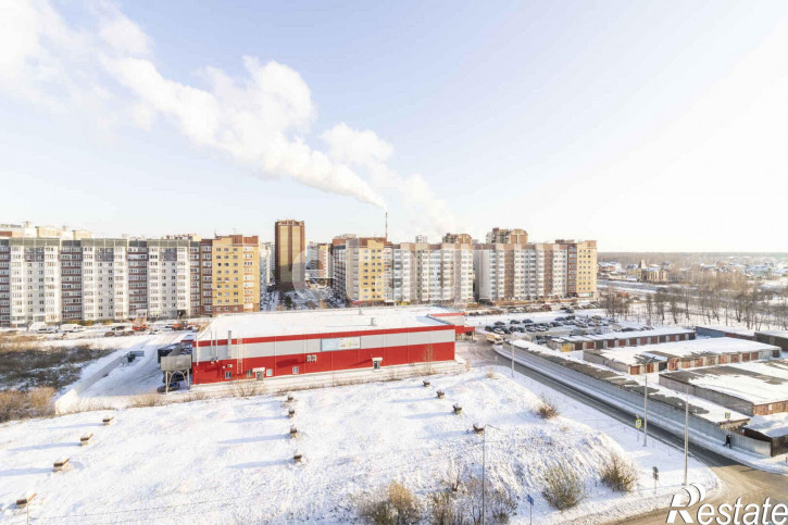 3-комн квартира Народная, 8