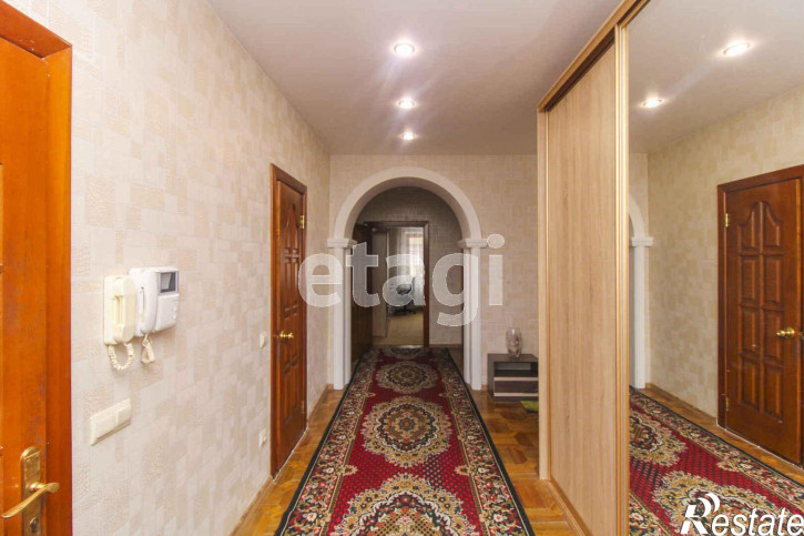3-комн квартира Малыгина, 56