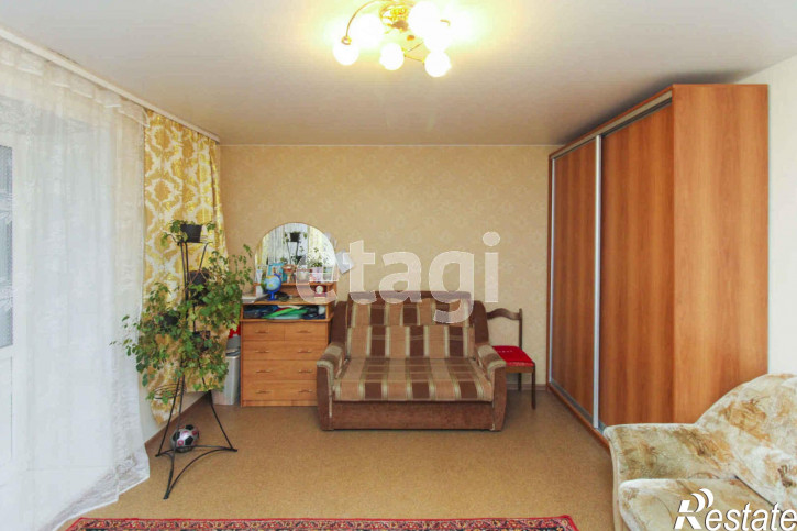 2-комн квартира Буденного, 15