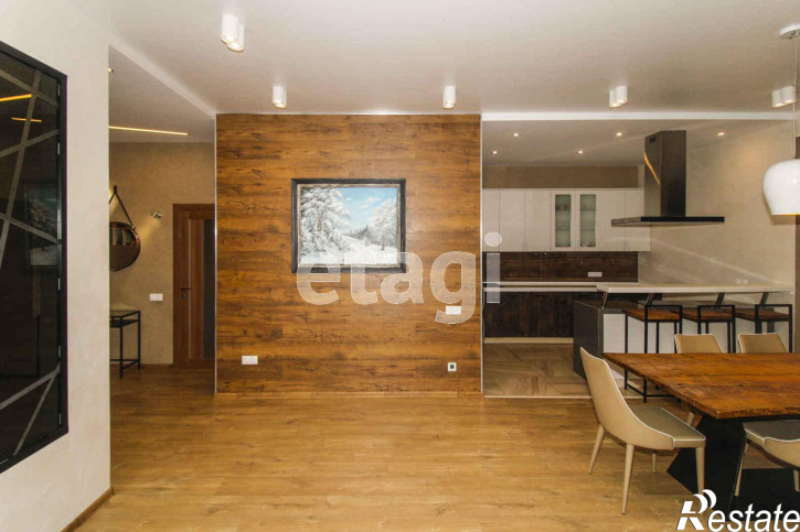 6-комн квартира Степана Халтурина, 8