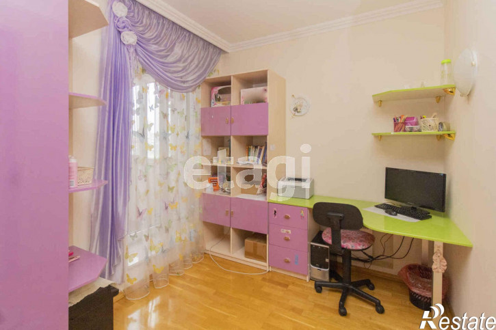 5-комн квартира Попова, 7/2