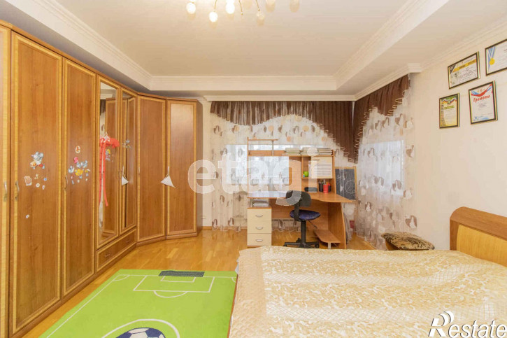 5-комн квартира Попова, 7/2