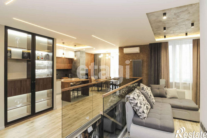 2-комн квартира Газовиков, 79