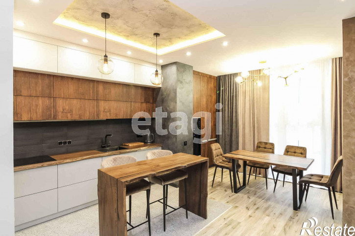 2-комн квартира Газовиков, 79