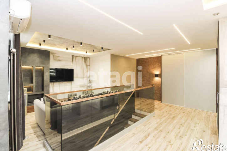 2-комн квартира Газовиков, 79