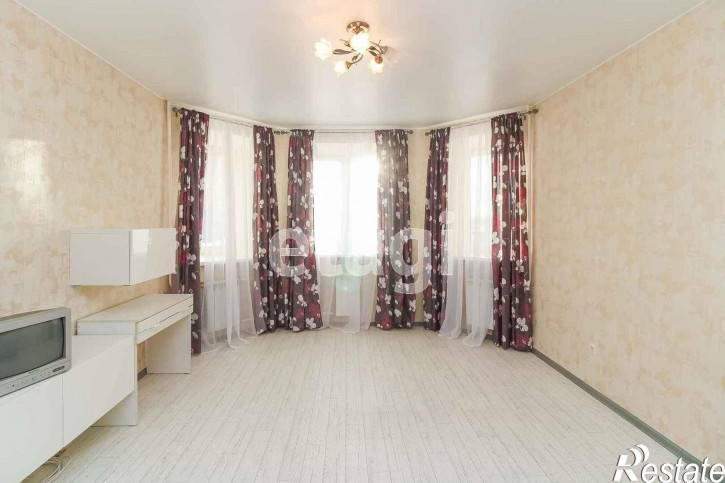 1-комн квартира Революции, 228