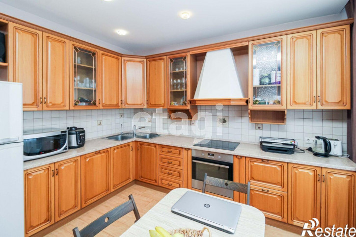 4-комн квартира Шиллера, 46