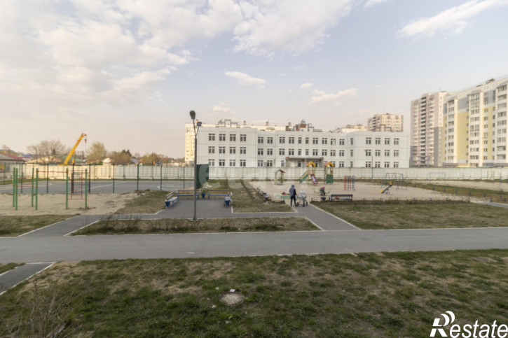2-комн квартира Беловежская (Фестивальная), 15