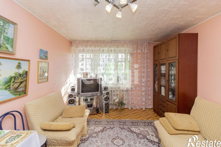 4-комн квартира Профсоюзная, 11