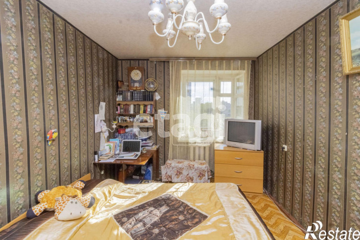 4-комн квартира Профсоюзная, 11