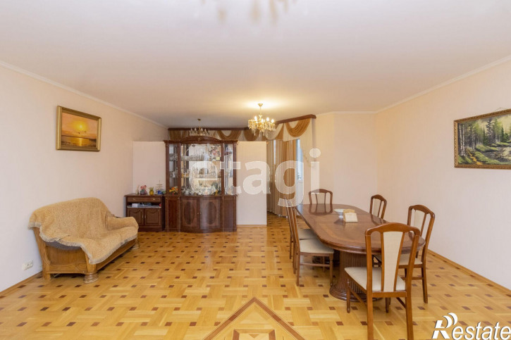 6-комн квартира Свердлова, 35