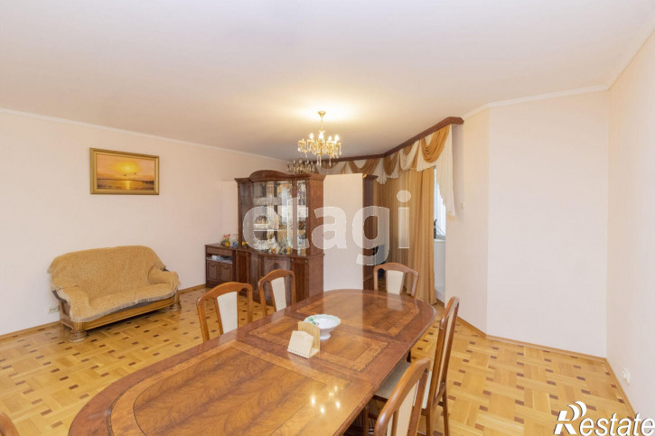 6-комн квартира Свердлова, 35