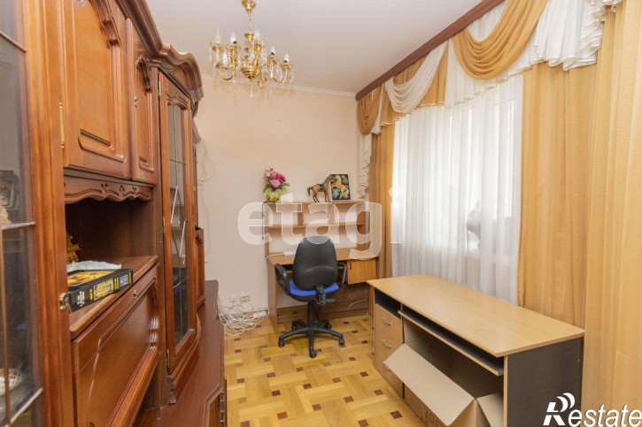 6-комн квартира Свердлова, 35