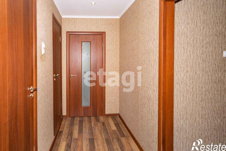 3-комн квартира Домостроителей, 8