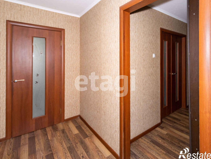 3-комн квартира Домостроителей, 8