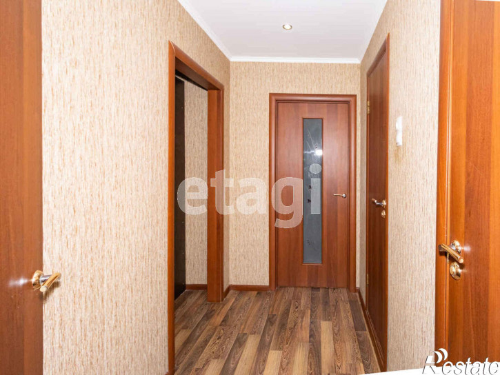3-комн квартира Домостроителей, 8