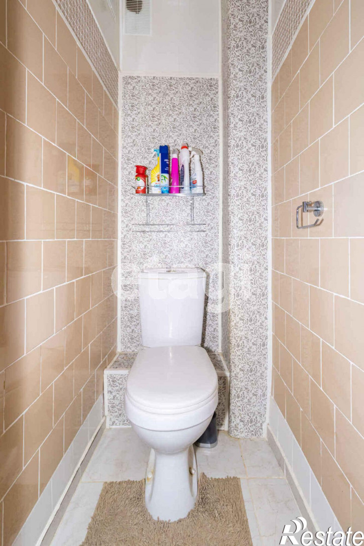 3-комн квартира Домостроителей, 8