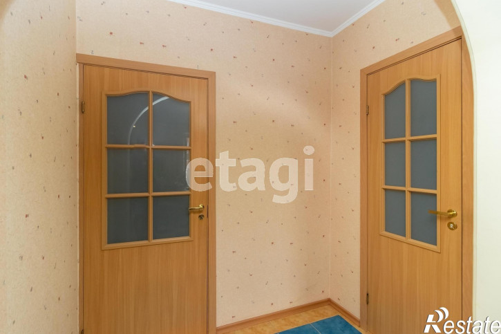 4-комн квартира Депутатская, 80/1